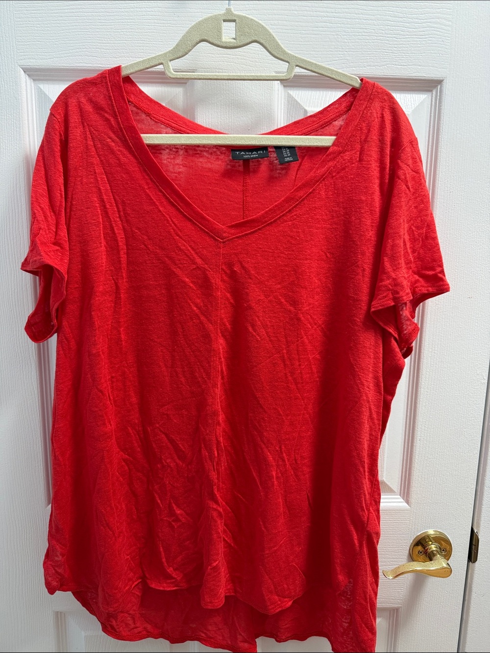 Tahari Bright Red V-Neck Short Sleeve Tee